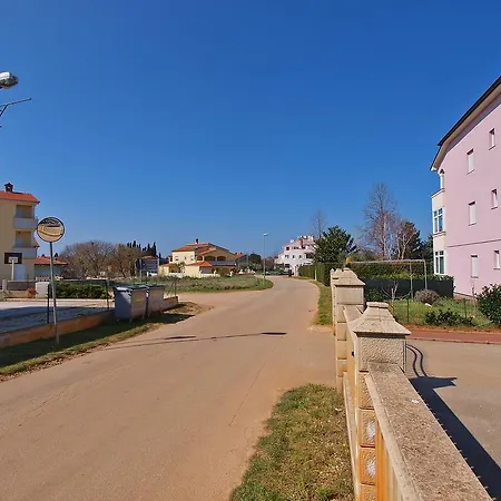 Vlado 1032 Apartament Štinjan